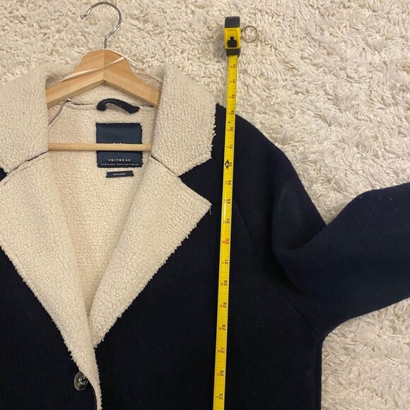 Zara Knitwear Women's Long Sleeve Sherpa Collared Long Coat. Blue/Cream. Medium. - Picture 8 of 8